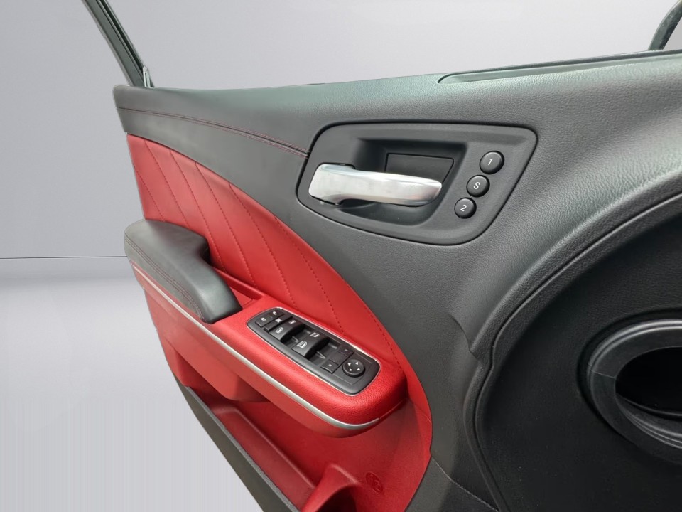 Dodge Charger - foto 35