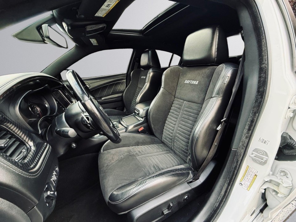 Dodge Charger - foto 19