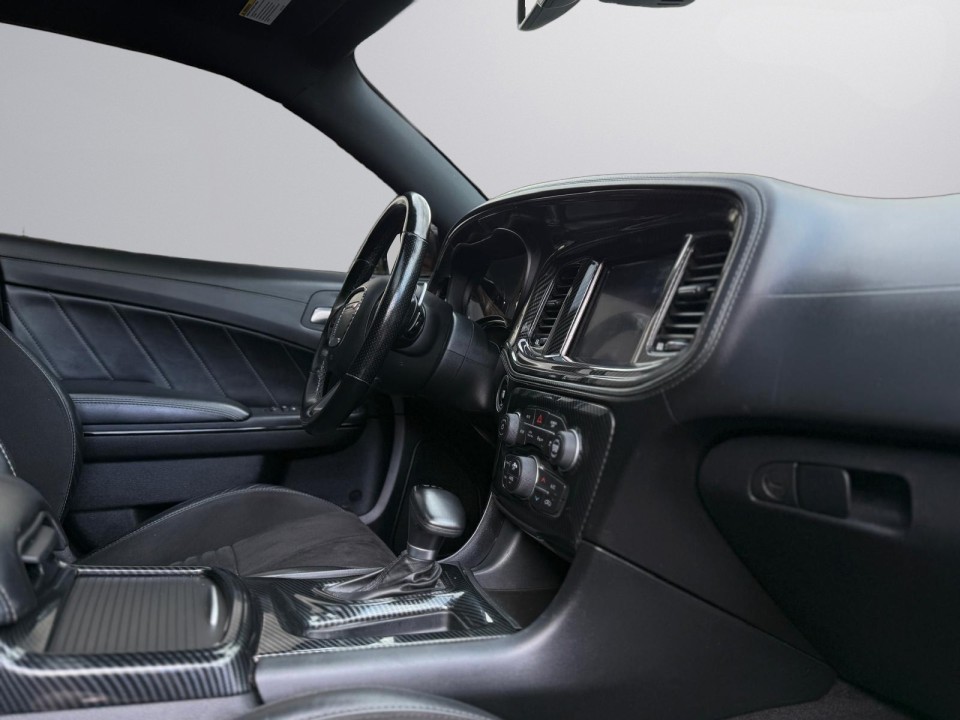 Dodge Charger - foto 32