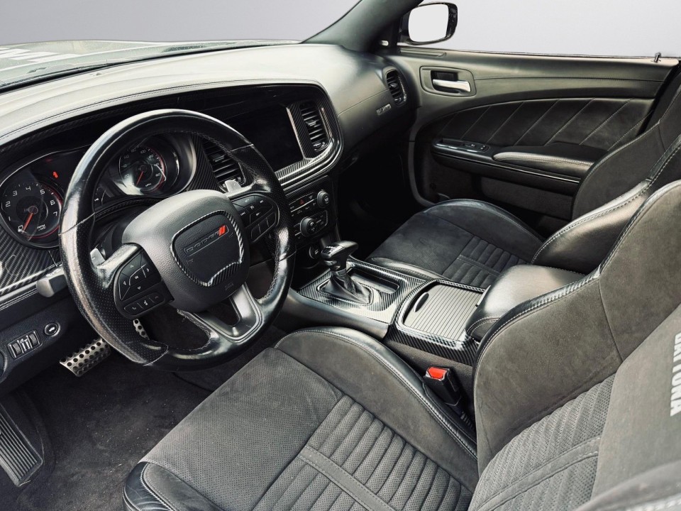 Dodge Charger - foto 17