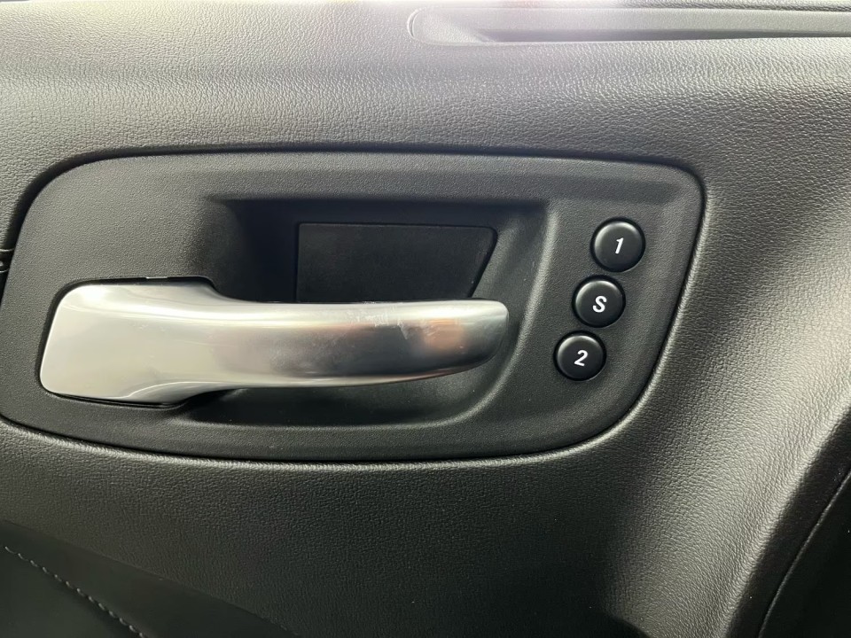 Dodge Charger - foto 14