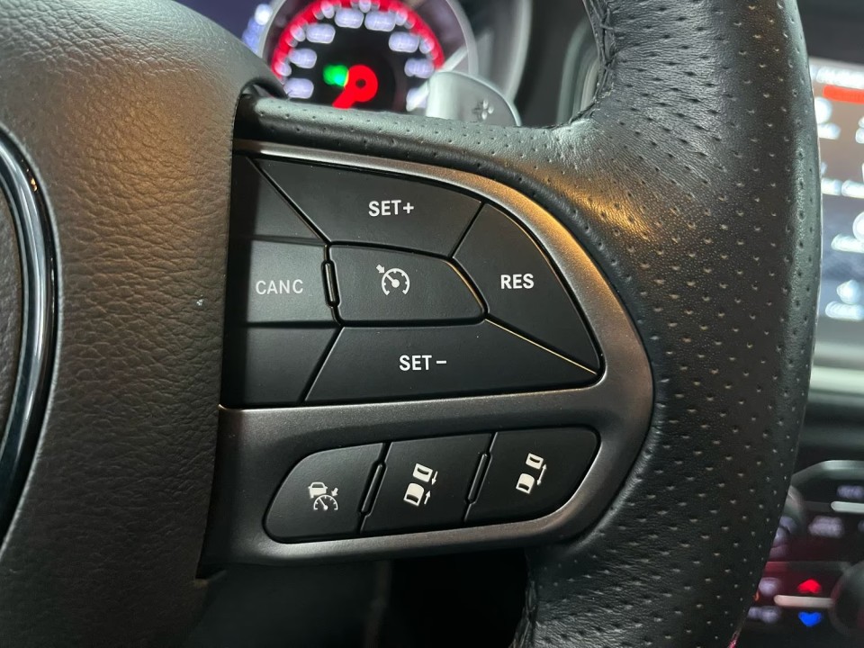 Dodge Charger - foto 13