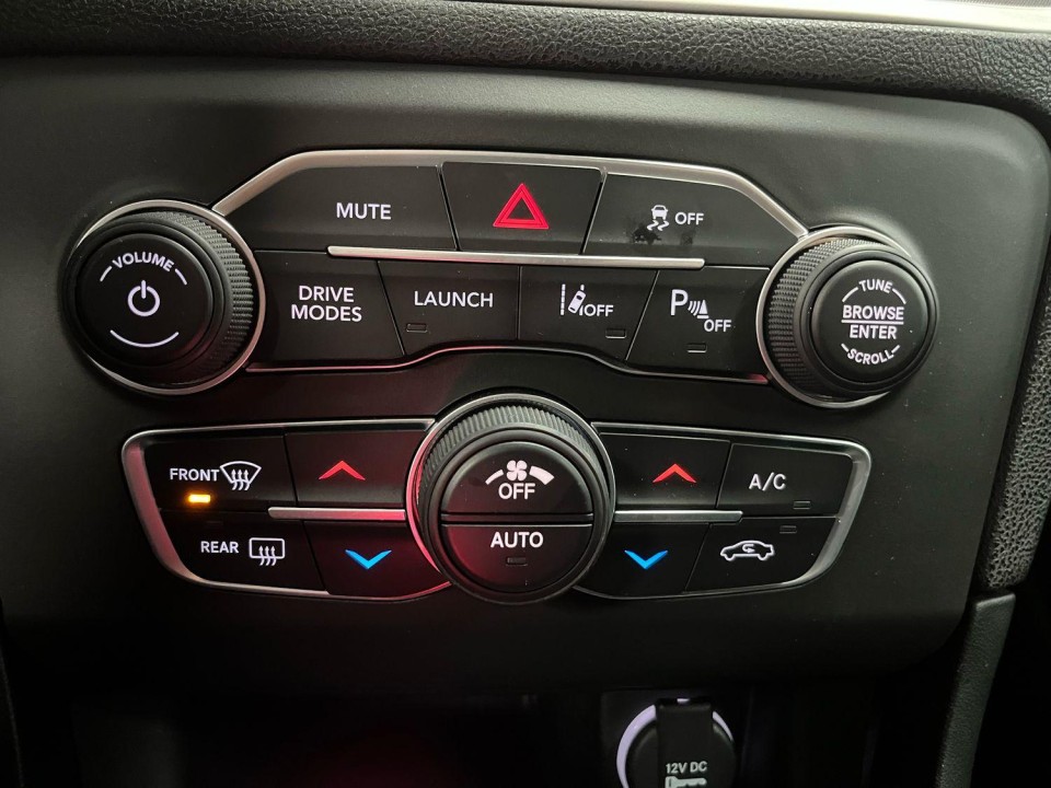 Dodge Charger - foto 12