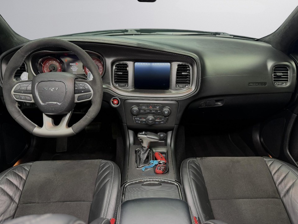 Dodge Charger SRT Hellcat - foto 17