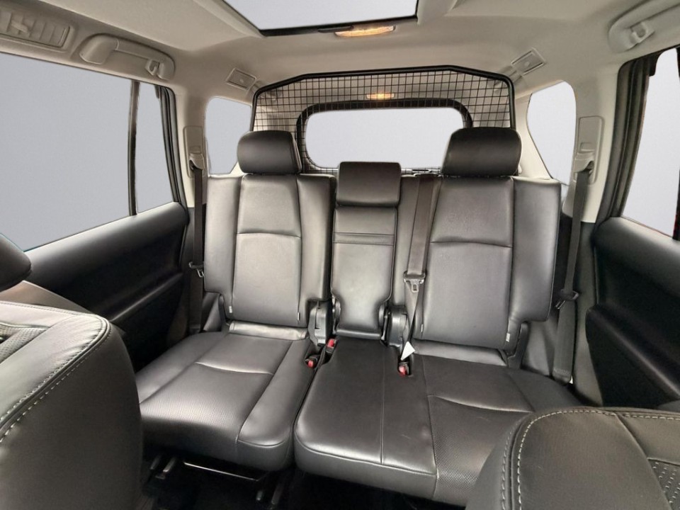 Toyota Land Cruiser - foto 17