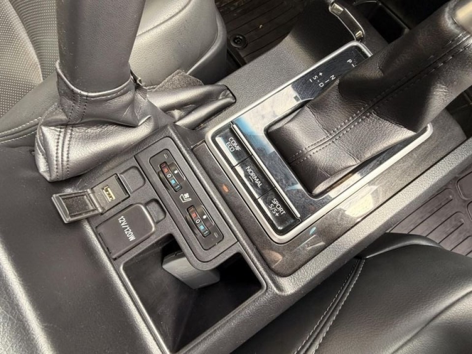 Toyota Land Cruiser - foto 14