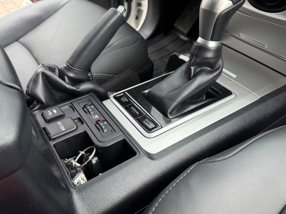 Toyota Land Cruiser - foto 15