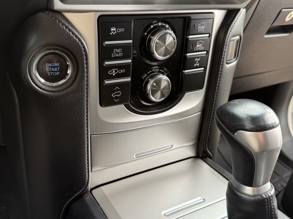 Toyota Land Cruiser - foto 14
