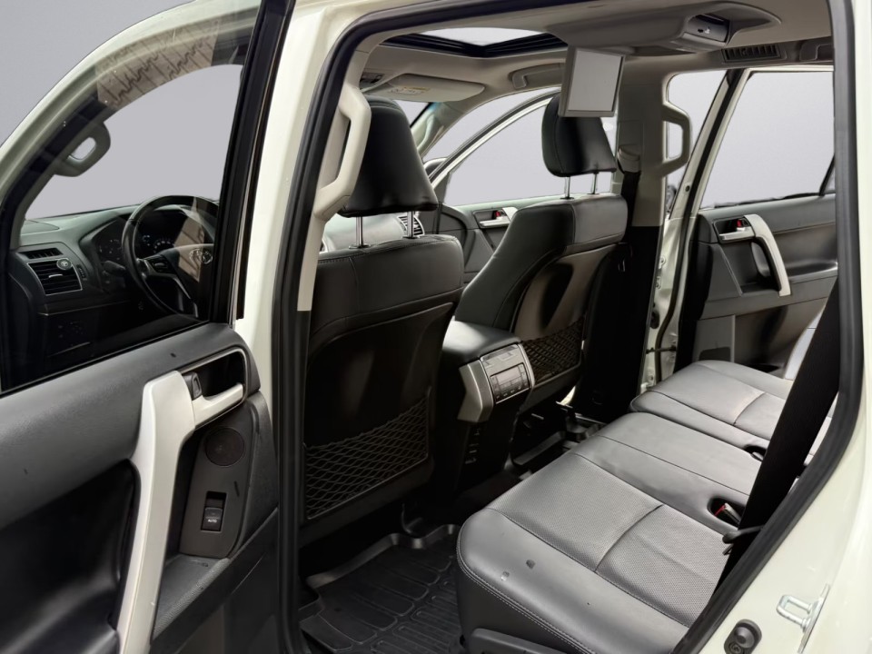 Toyota Land Cruiser - foto 21