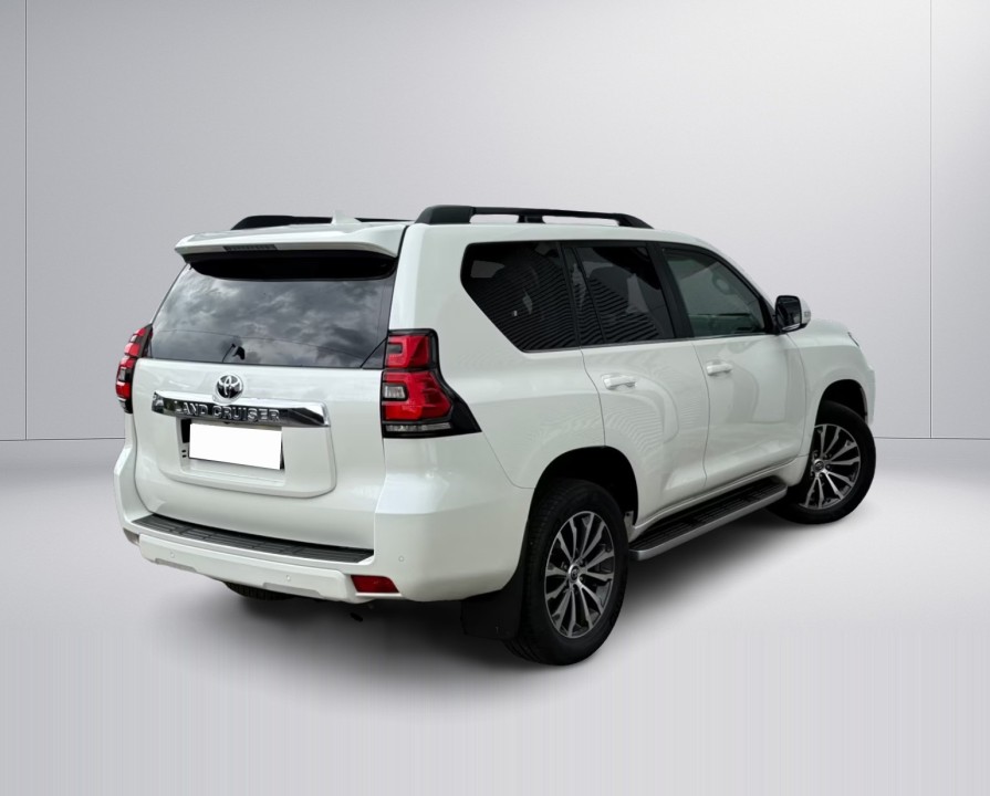 TOYOTA Land Cruiser 2022 — imagine 3
