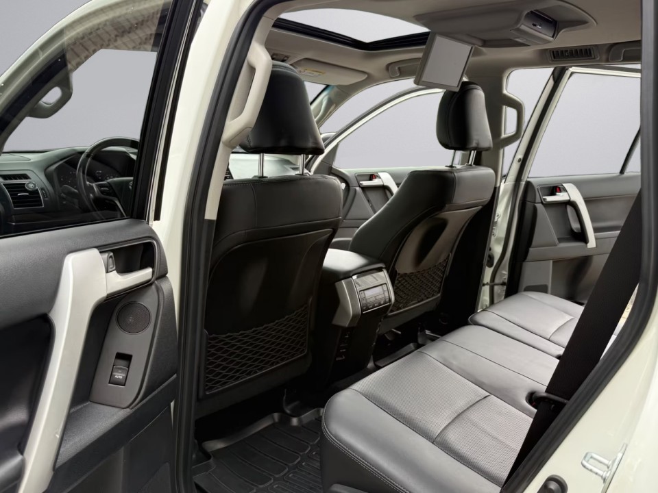 Toyota Land Cruiser - foto 22