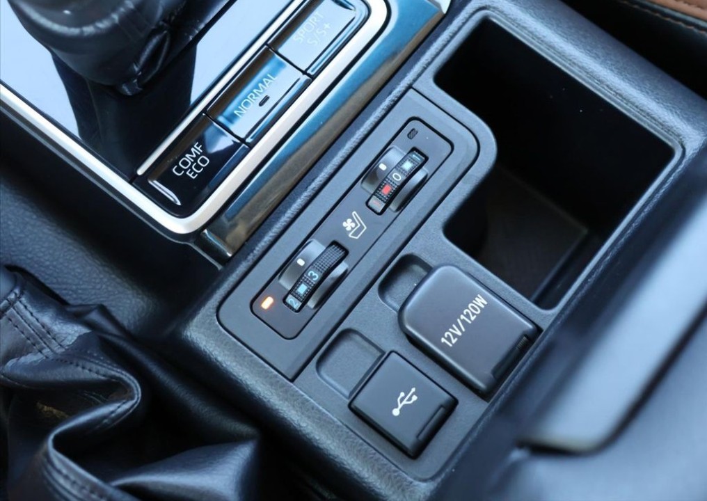 Toyota Land Cruiser - foto 18