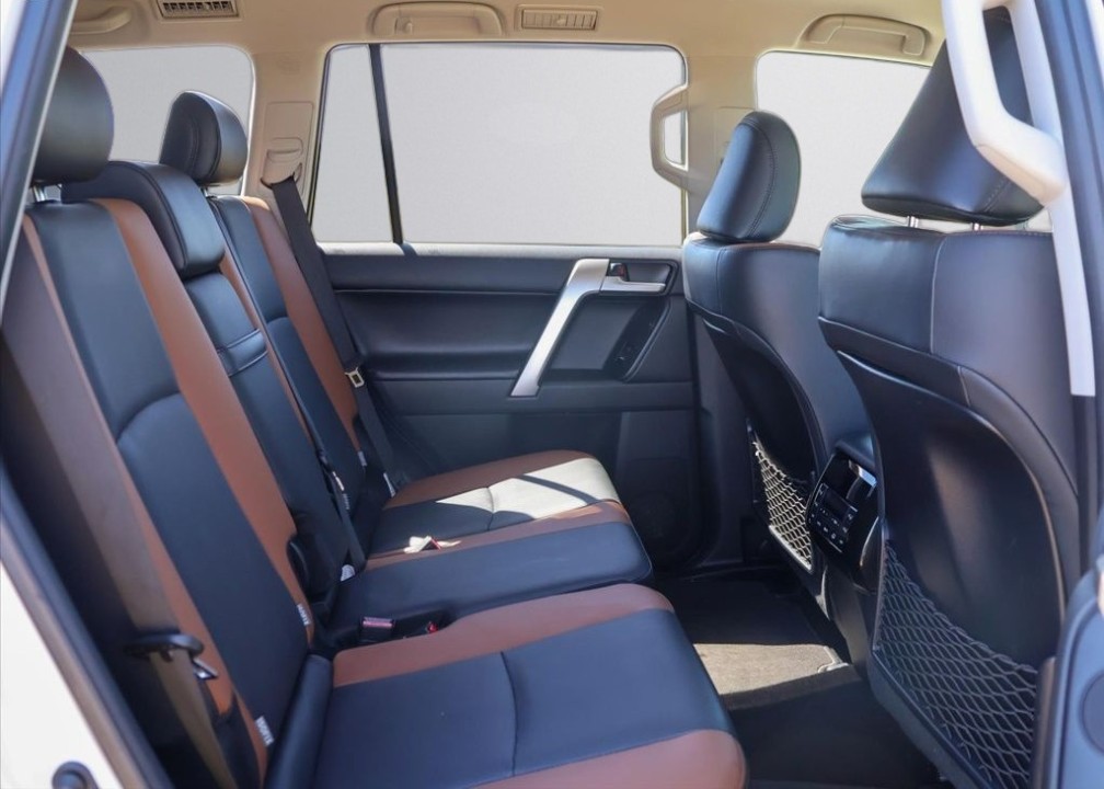 Toyota Land Cruiser - foto 11