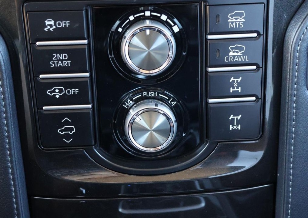 Toyota Land Cruiser - foto 20