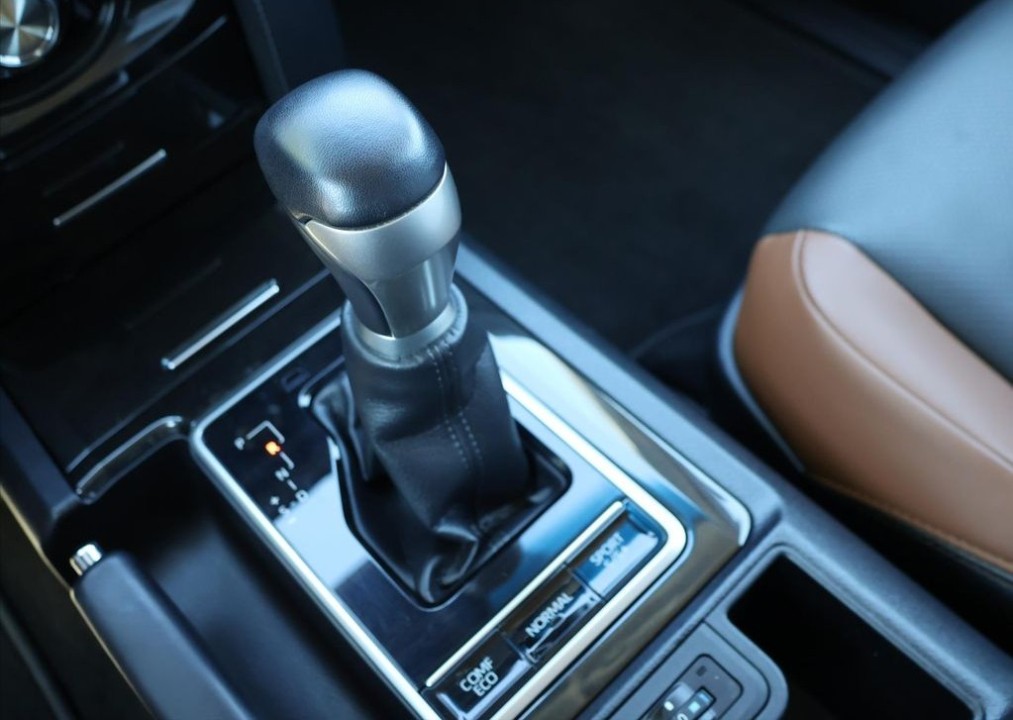 Toyota Land Cruiser - foto 15