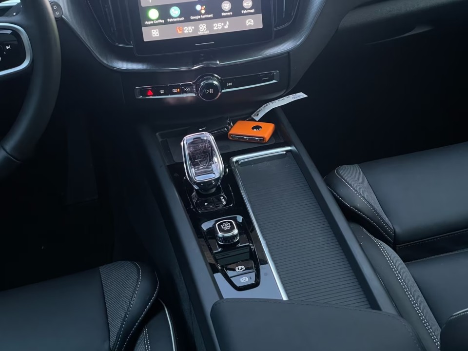 Volvo XC 60 B5 FACELIFT Plus Black - foto 12