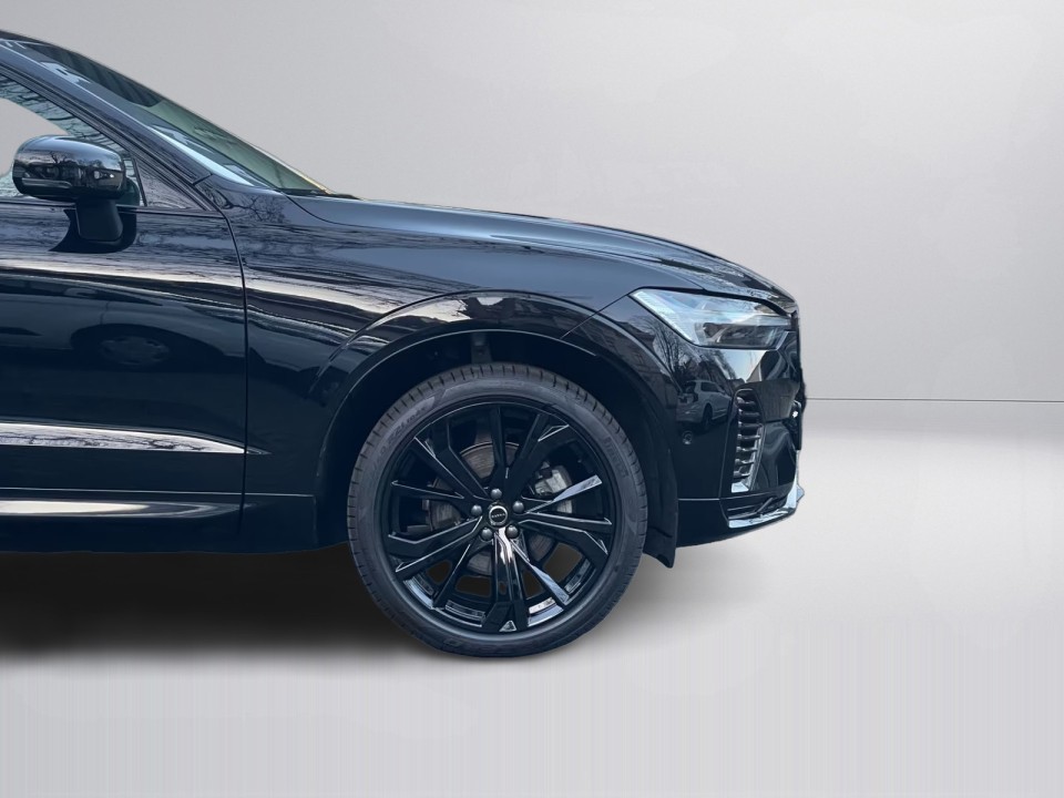Volvo XC 60 B5 FACELIFT Plus Black - foto 21