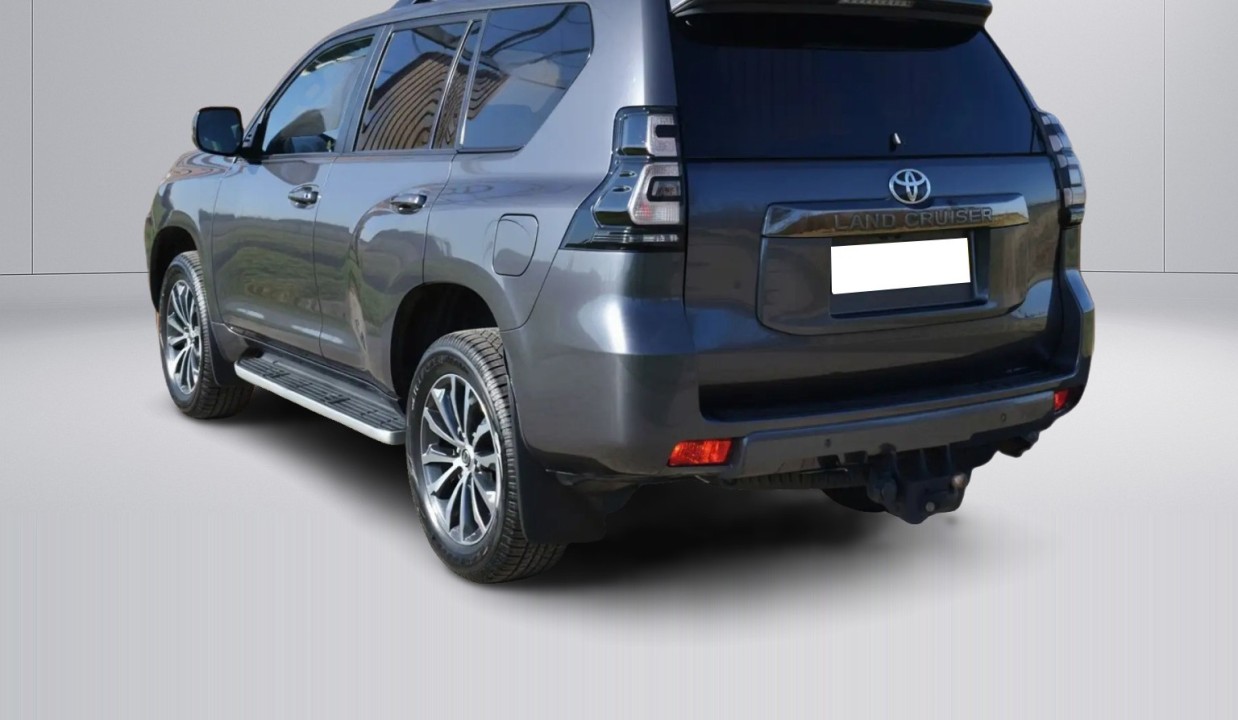 Toyota Land Cruiser (5)