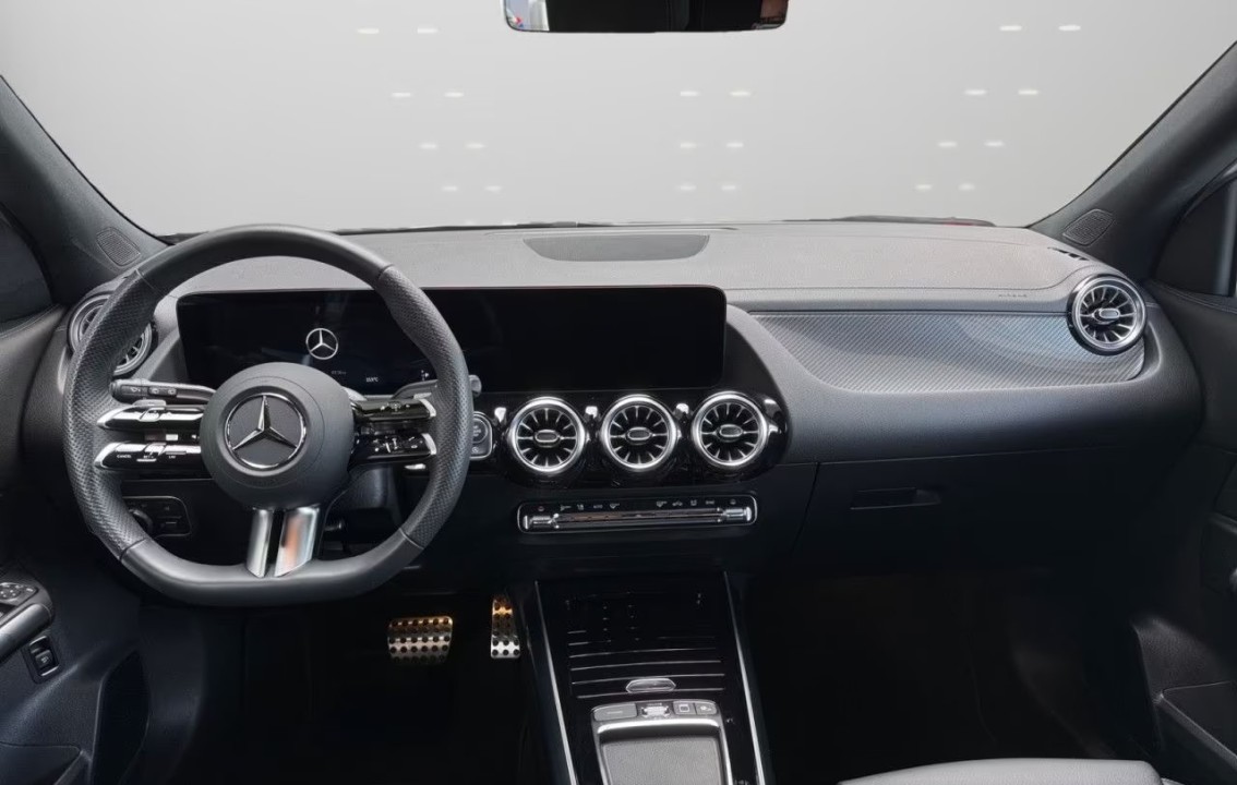 MERCEDES-BENZ GLA 2025 — imagine 19