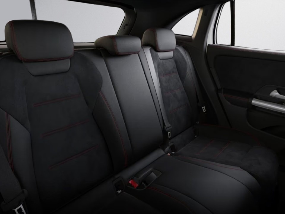 Mercedes-Benz GLA 200d AMG Line - foto 17