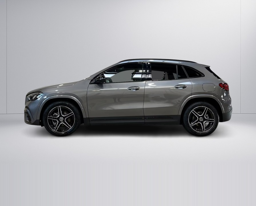 MERCEDES-BENZ GLA 2025 — imagine 3