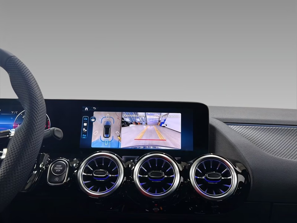MERCEDES-BENZ GLA 2025 — imagine 19