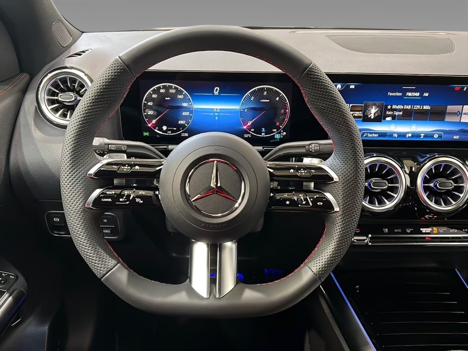 MERCEDES-BENZ GLA 2025 — imagine 20