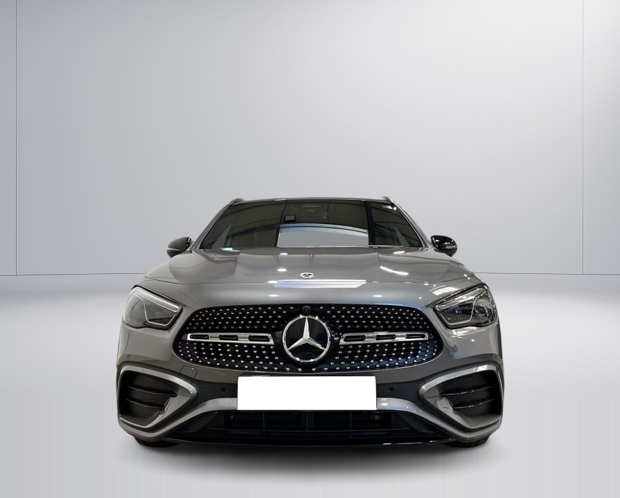 MERCEDES-BENZ GLA 2025 — imagine 2
