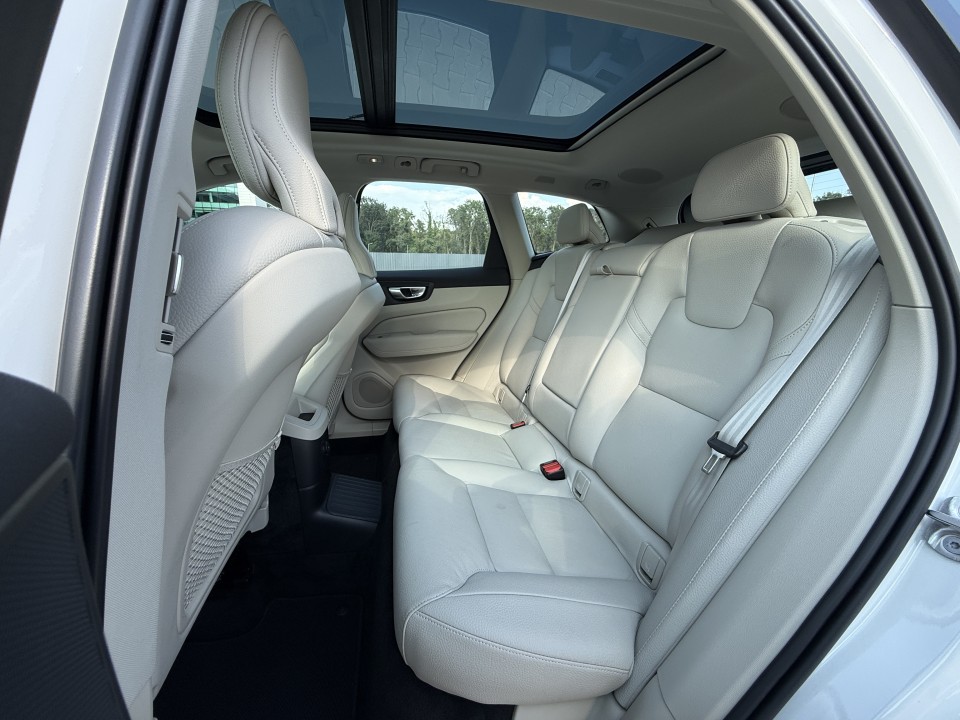 Volvo XC 60 T8 Recharge AWD Plus Bright - foto 14
