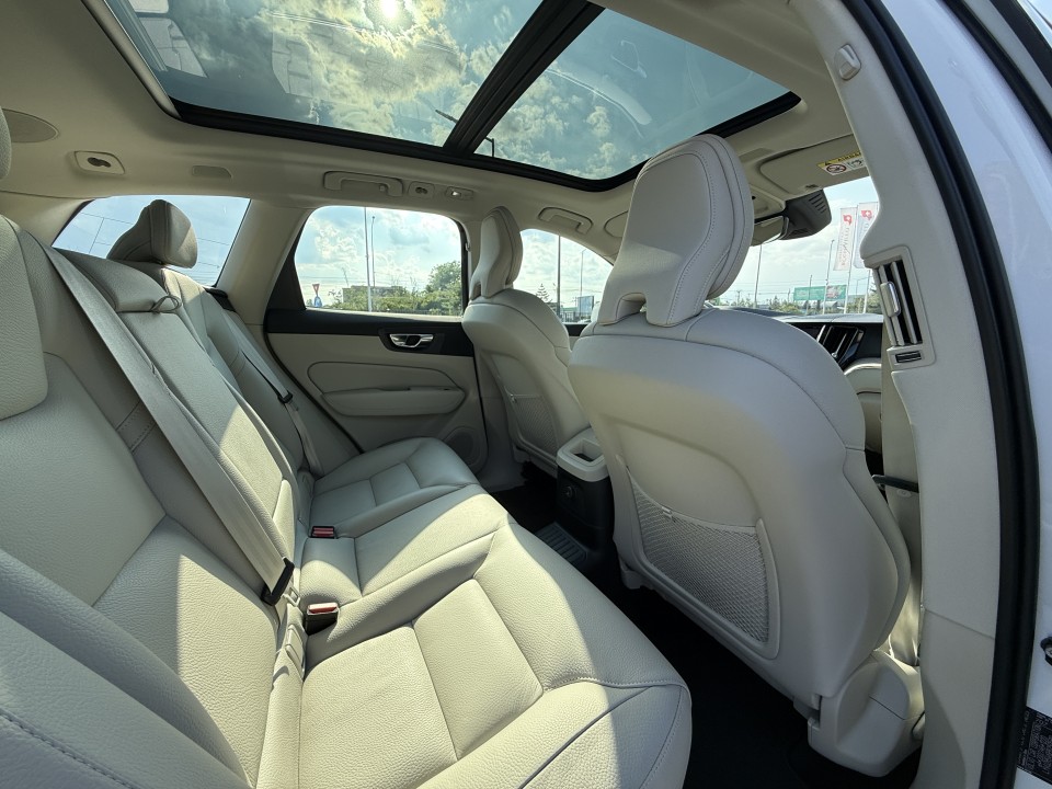 Volvo XC 60 T8 Recharge AWD Plus Bright - foto 15
