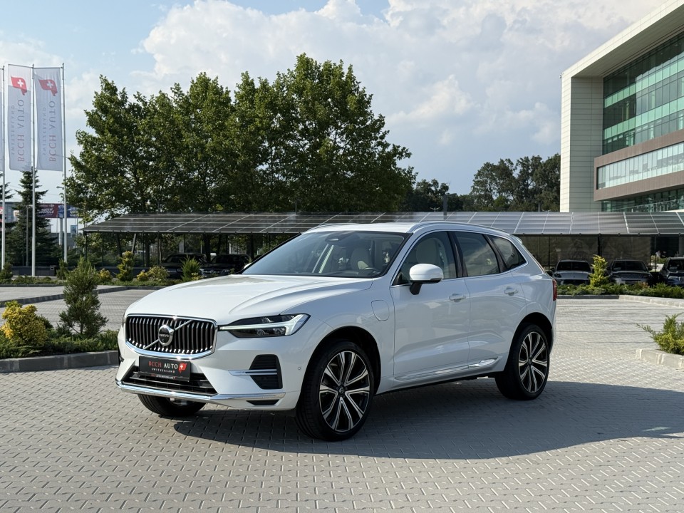 Volvo XC 60 T8 Recharge AWD Plus Bright (3)
