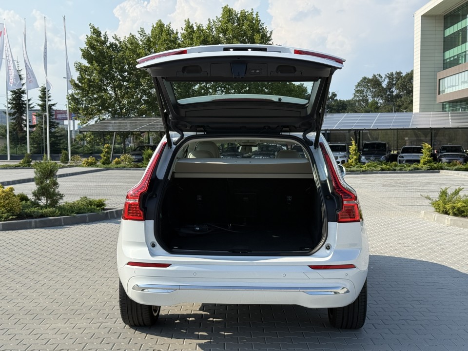 Volvo XC 60 T8 Recharge AWD Plus Bright - foto 26