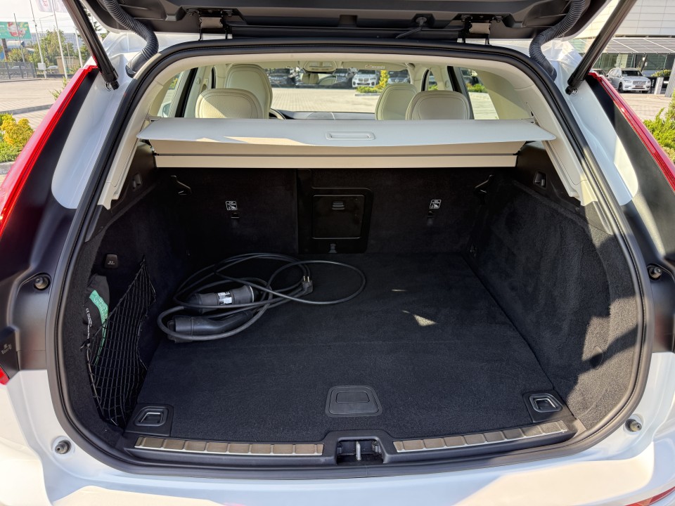 Volvo XC 60 T8 Recharge AWD Plus Bright - foto 27
