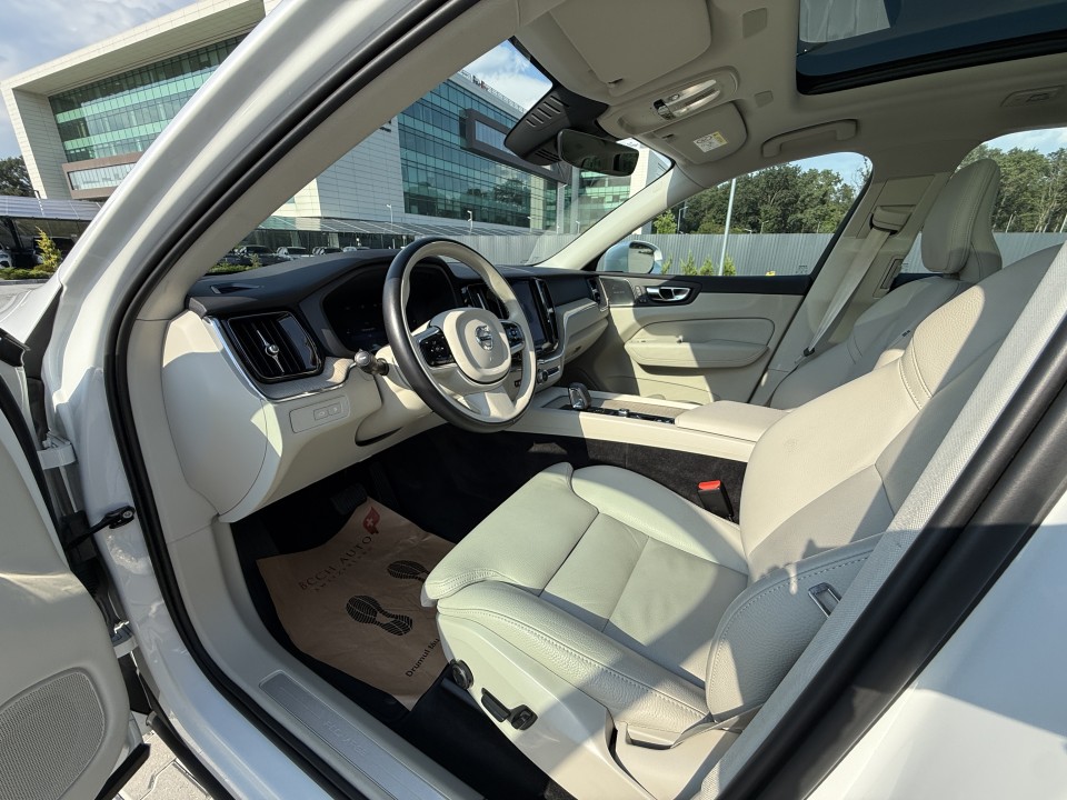 Volvo XC 60 T8 Recharge AWD Plus Bright - foto 9