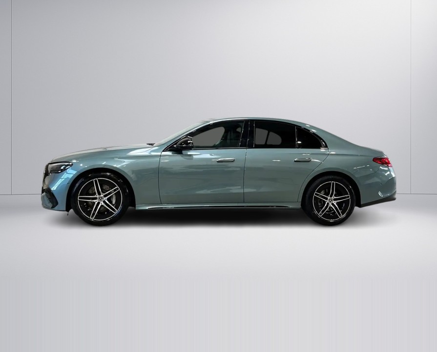 MERCEDES-BENZ E-Class 2024 — imagine 4