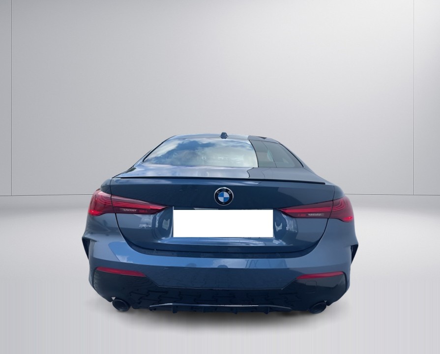BMW 4 Series 2025 — imagine 4