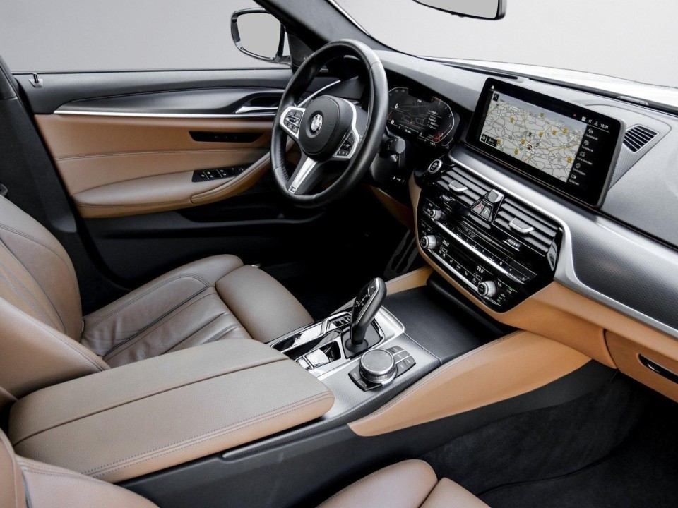 BMW 5 Series 2023 — imagine 3
