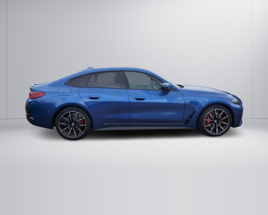 BMW Seria 4 430i xDrive Gran Coupe M-Sport (2)