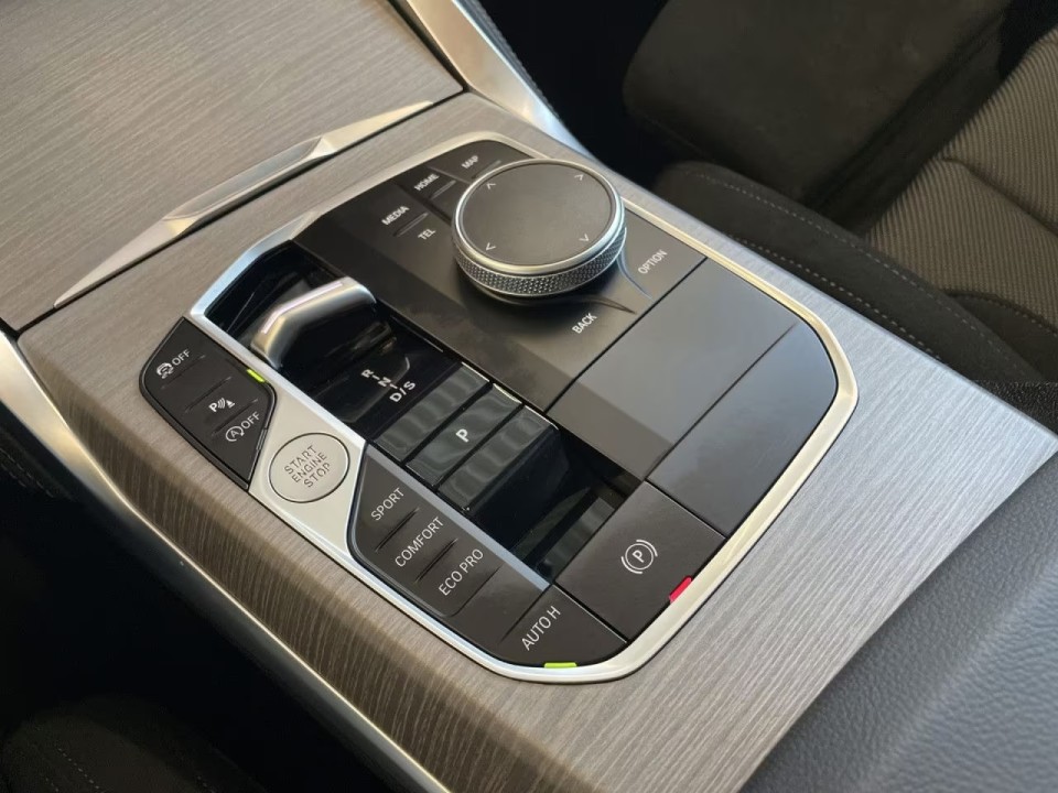 BMW 4 Series 2025 — imagine 20