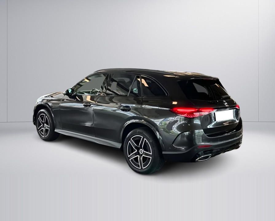 Mercedes-Benz GLC 300e 4MATIC AMG Line (4)