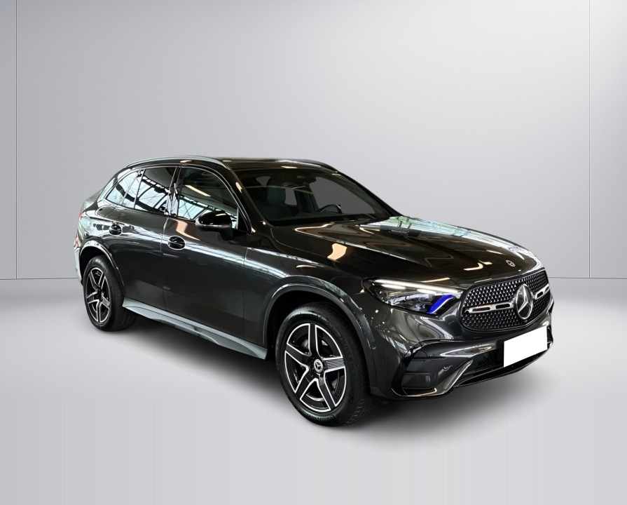 Mercedes-Benz GLC 300e 4MATIC AMG Line