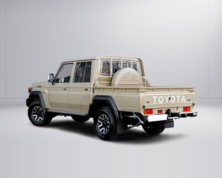 Toyota Land Cruiser GDJ79 (5)