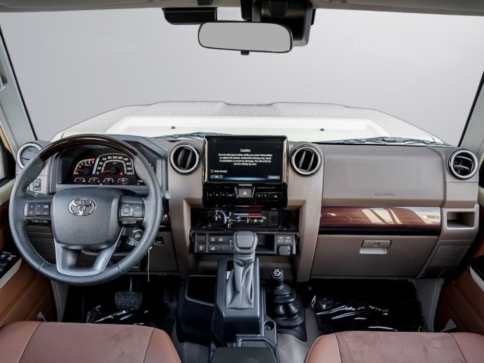 Toyota Land Cruiser GDJ79 - foto 11