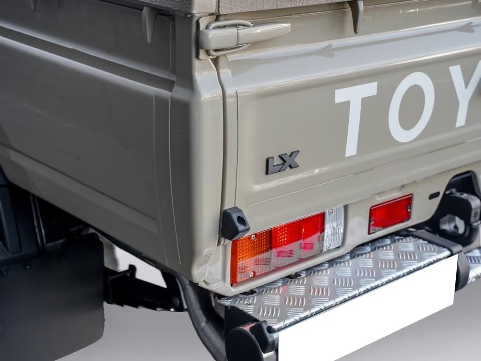 Toyota Land Cruiser GDJ79 - foto 40