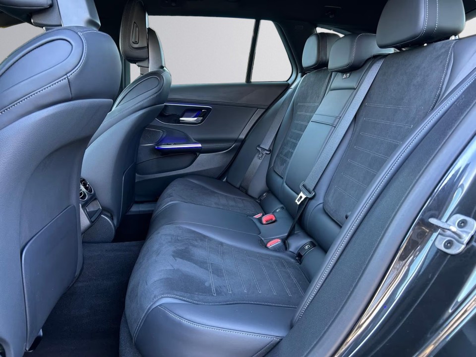 Mercedes-Benz C 220d AMG - foto 18
