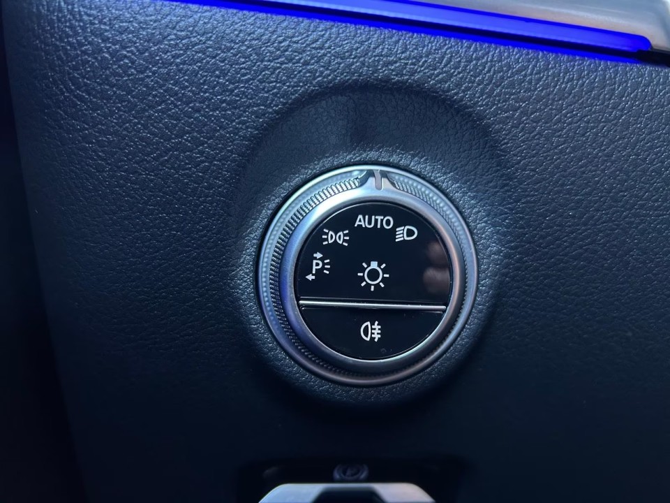 Mercedes-Benz C 220d AMG - foto 17