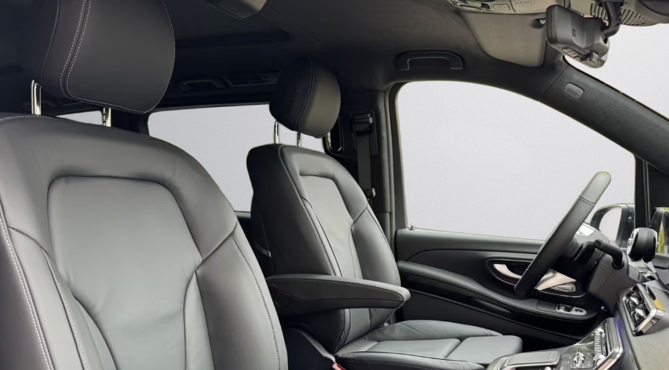 Mercedes-Benz V 300d 4MATIC AMG - foto 13