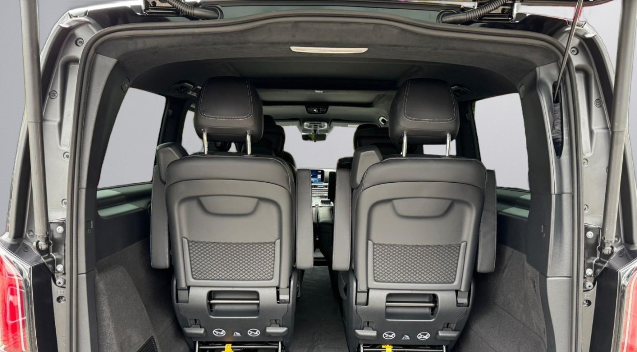 Mercedes-Benz V 300d 4MATIC AMG - foto 32