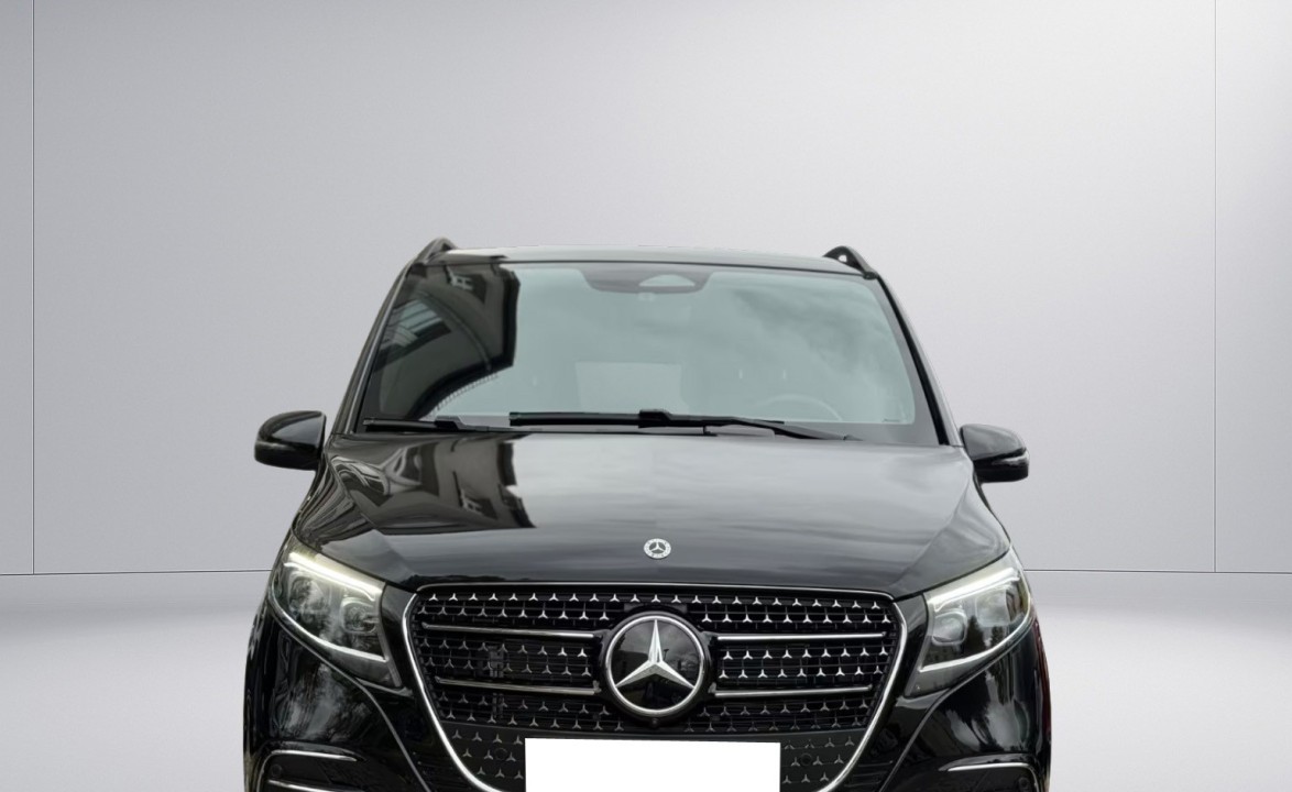 Mercedes-Benz V 300d 4MATIC AMG - foto 6