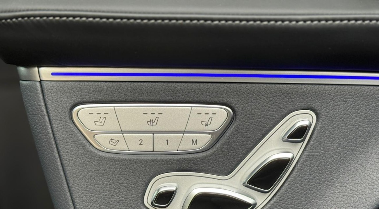 Mercedes-Benz V 300d 4MATIC AMG - foto 22